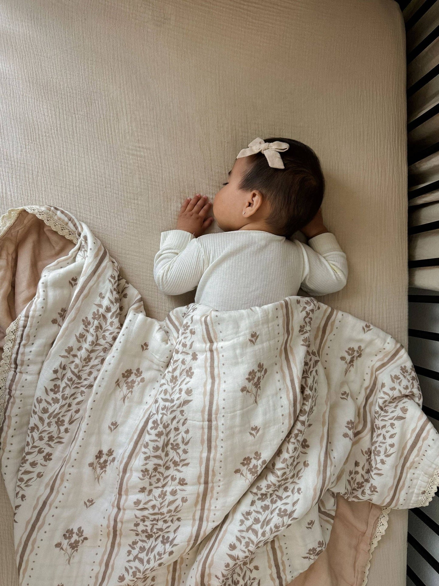 Lettie Floral 6 Layer Gauze Blanket: Lace border