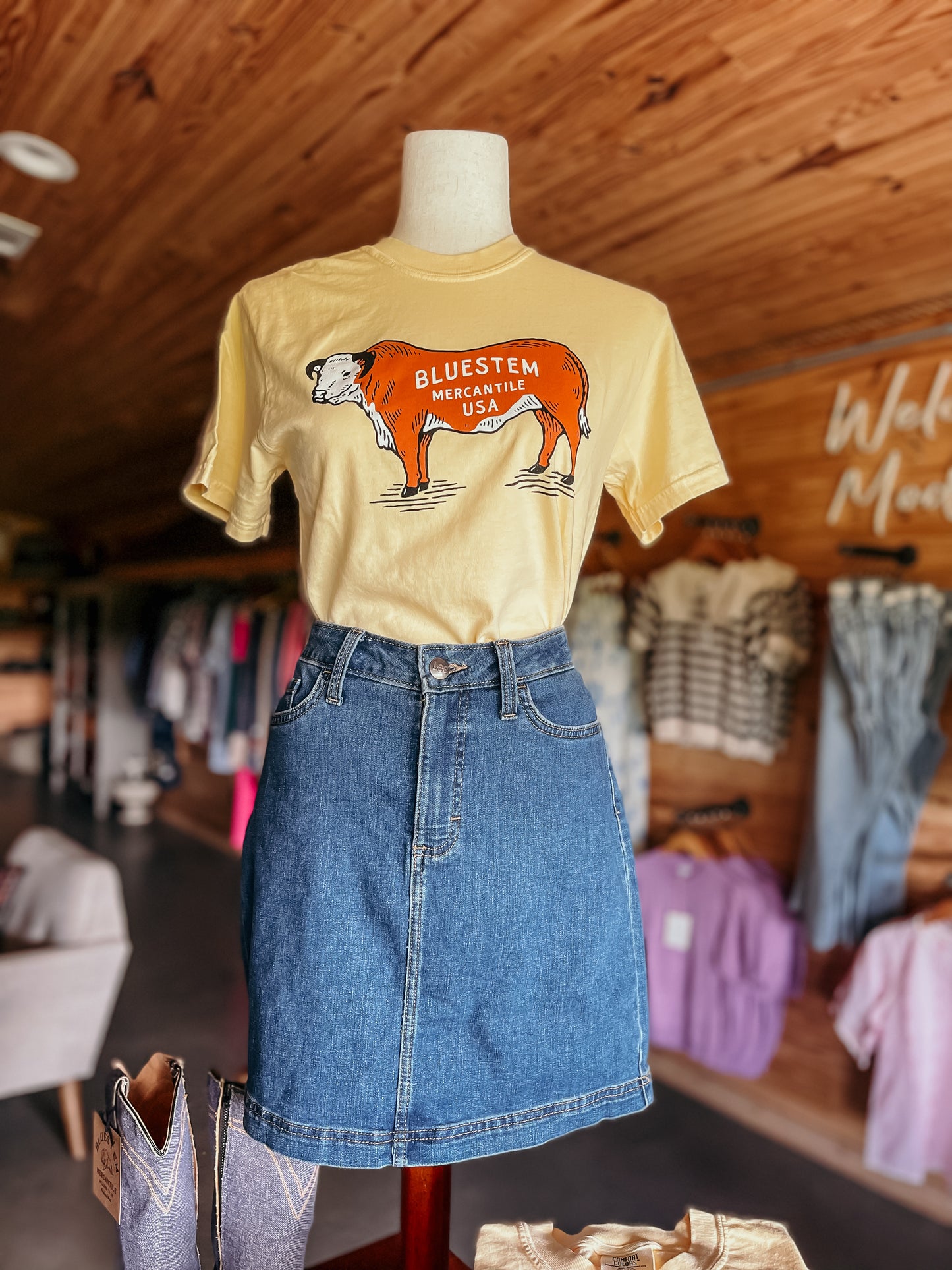 Hereford Bluestem Mercantile T-shirt LU