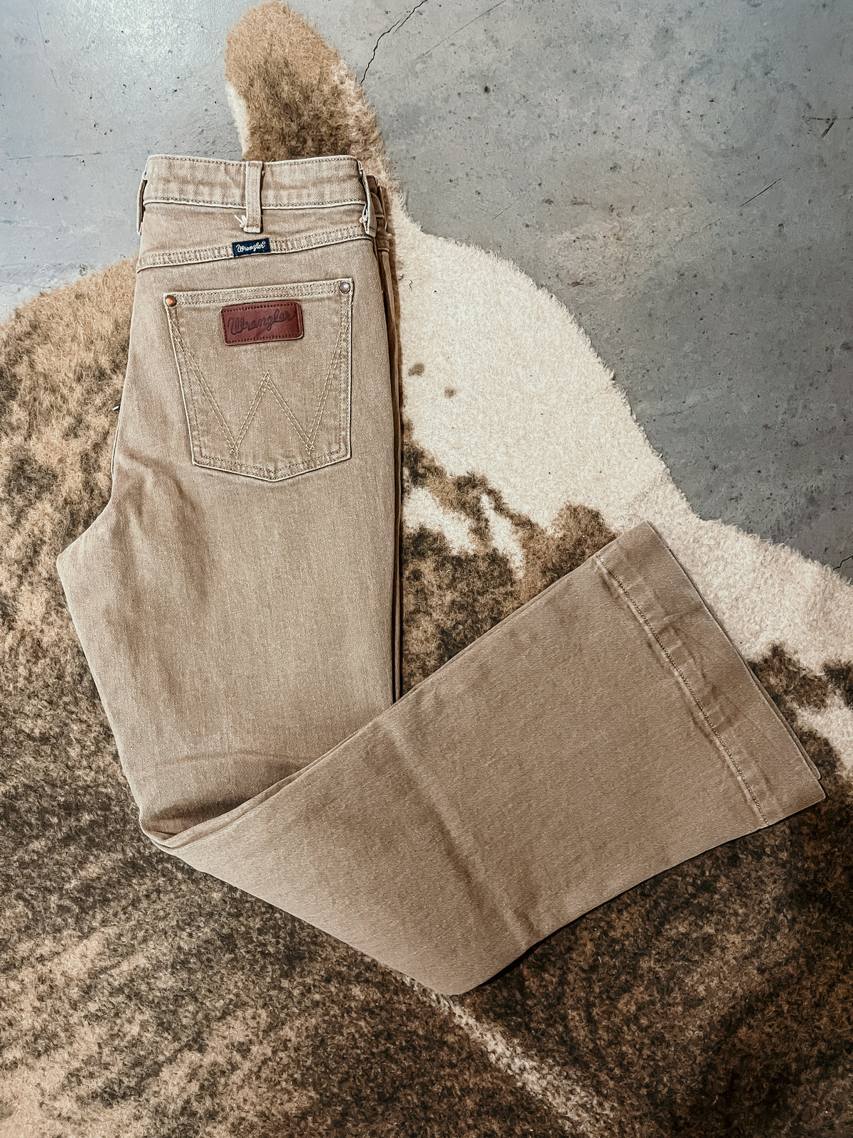 Tan Wrangler High Rise Trouser 32x34 HP