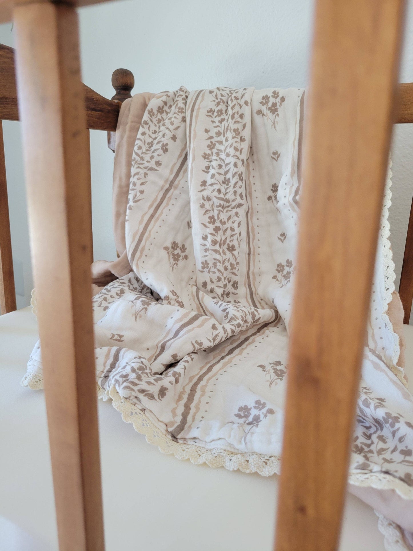 Lettie Floral 6 Layer Gauze Blanket: Lace border