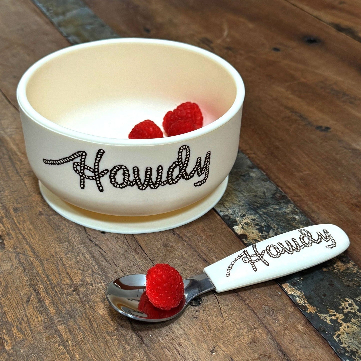 Fresh & Messy Silicone Suction Bowl & Spoon Set | Howdy-LU