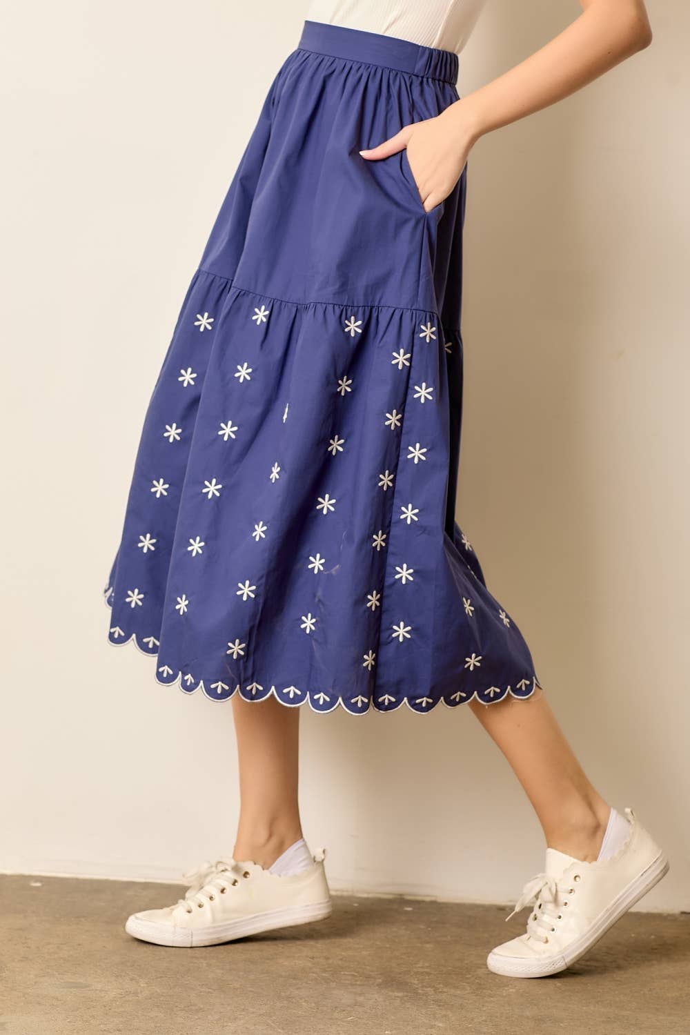 PRINTED FLORAL MIDI SKIRT: NAVY LU