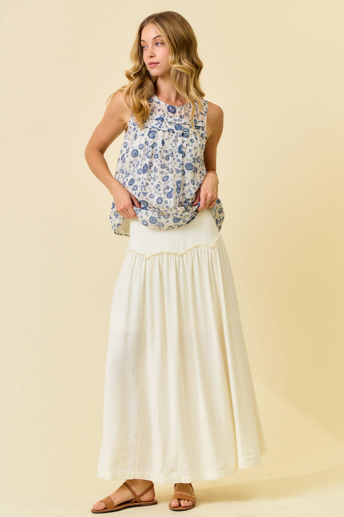 ROUND NECK PLEATED DETAILED BLOUSE-Blue