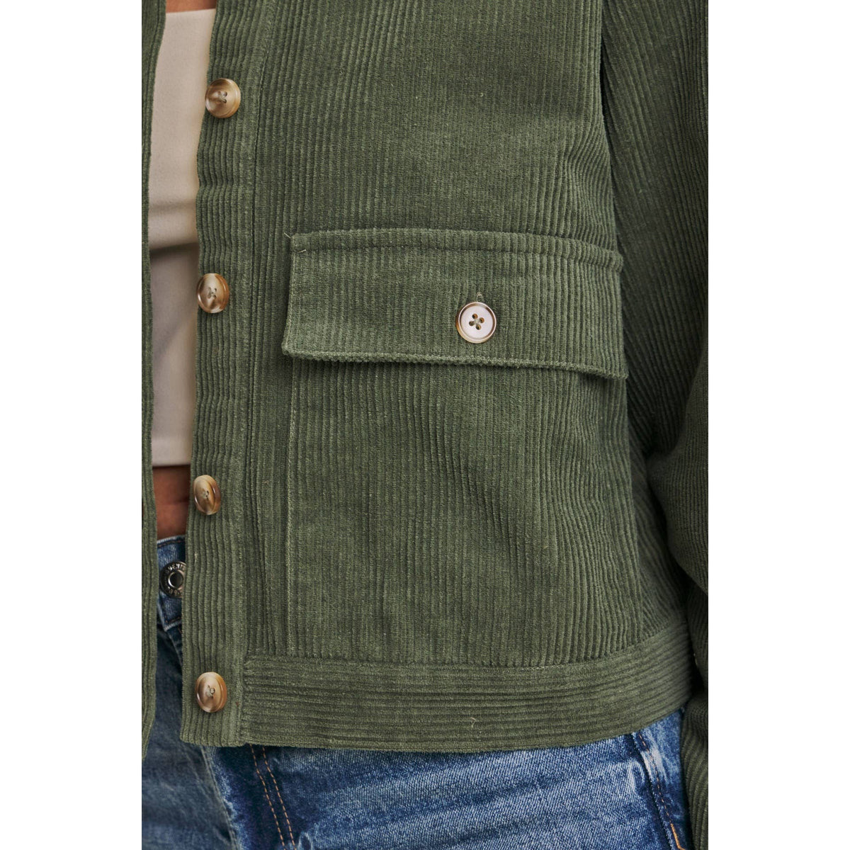 THE WEEKEND ESCAPE COTTON CORDUROY CROPPED JACKET: OLIVE