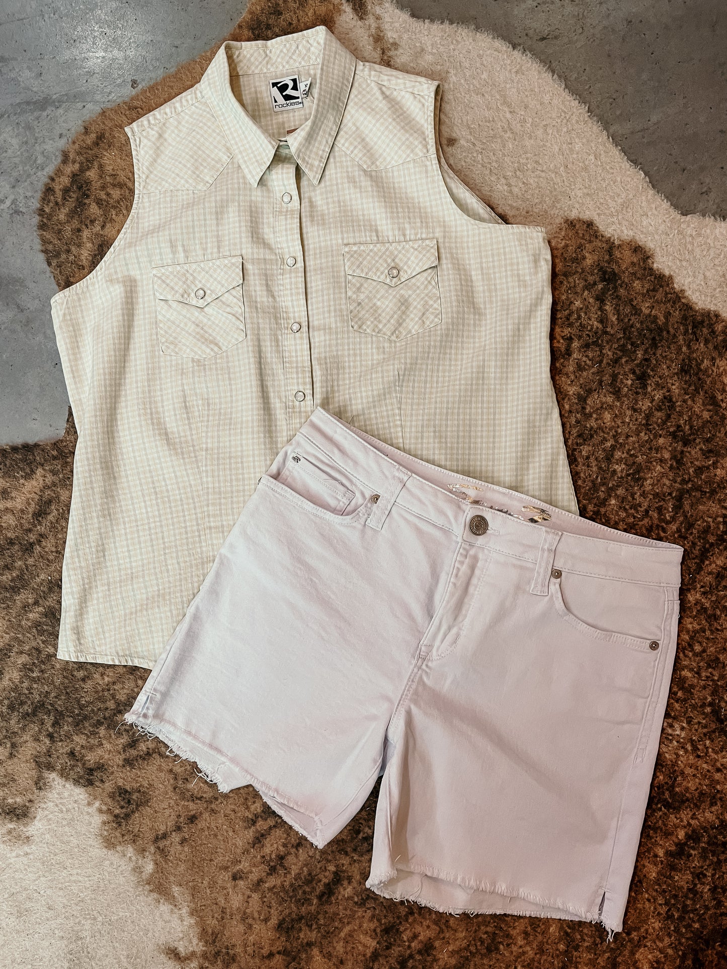 White Seven Shorts HP