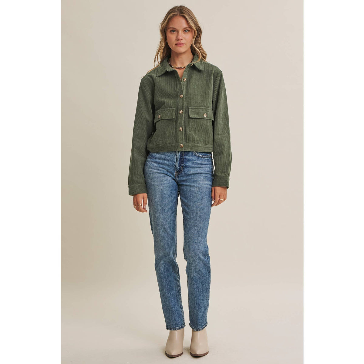 THE WEEKEND ESCAPE COTTON CORDUROY CROPPED JACKET: OLIVE