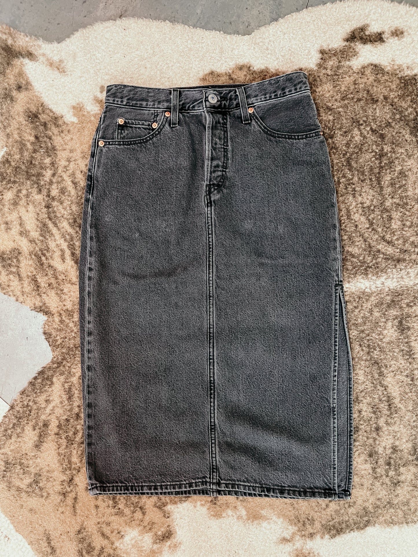 Levi’s Denim Skirt HP
