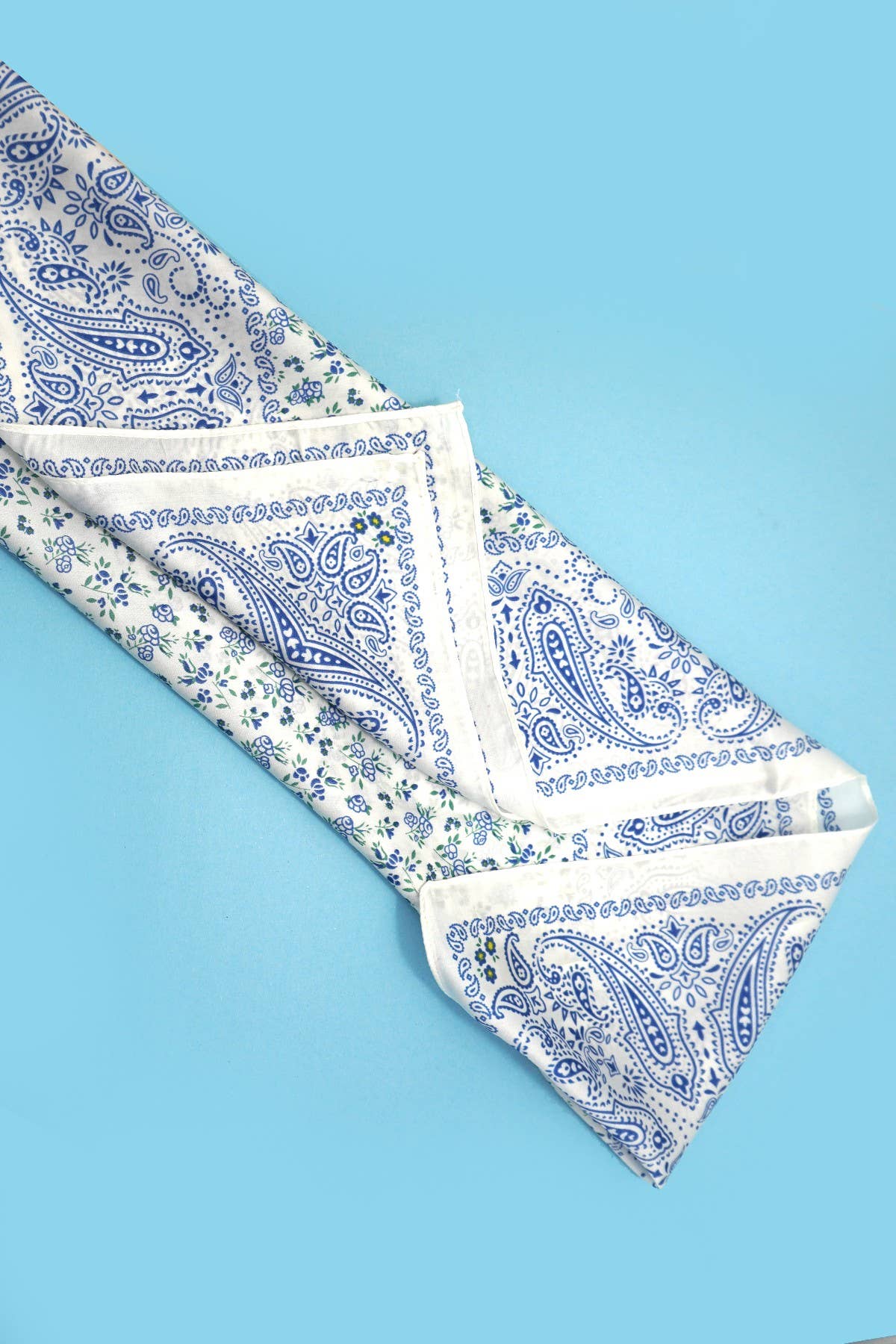LARGE FLORAL TOILE PRINT BANDANA SCARF-BLUE LU