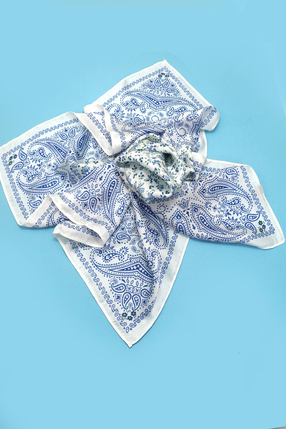LARGE FLORAL TOILE PRINT BANDANA SCARF-BLUE LU
