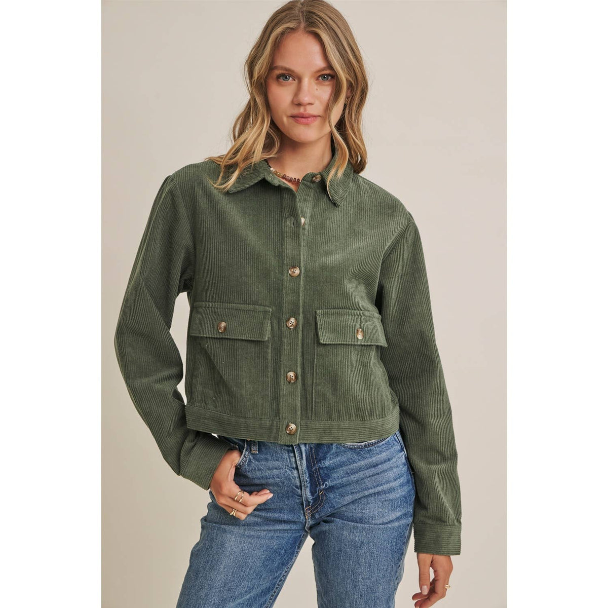 THE WEEKEND ESCAPE COTTON CORDUROY CROPPED JACKET: OLIVE