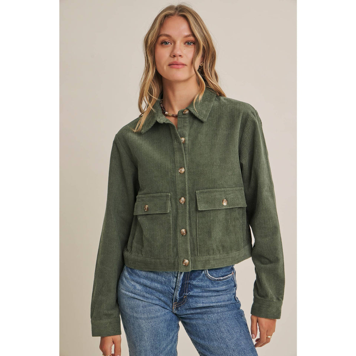 THE WEEKEND ESCAPE COTTON CORDUROY CROPPED JACKET: OLIVE
