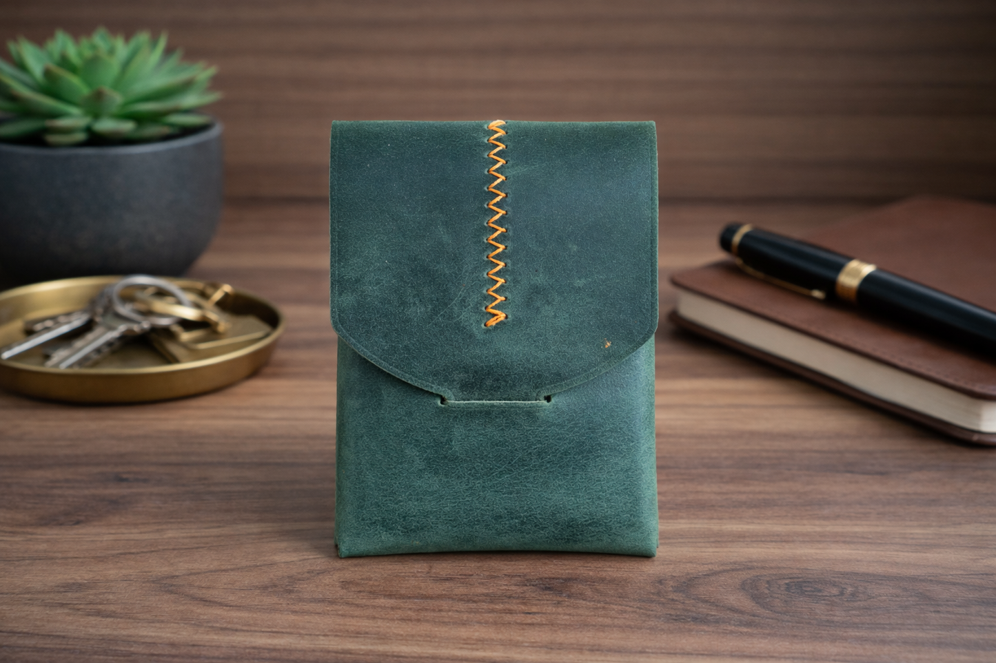 Leather Wallet Slim Handmade Card Holder for Men & Women: Light Brown